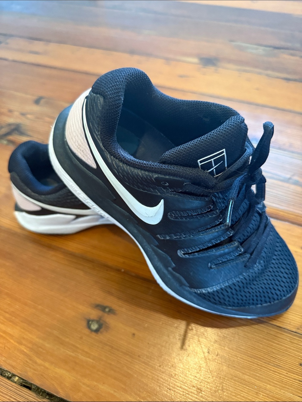 Nike Women's Black Athletic Sneakers with Mesh Upper